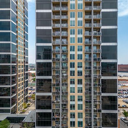 City Centre Retreat - 1Br Condo With Desk YYC Екстериор снимка