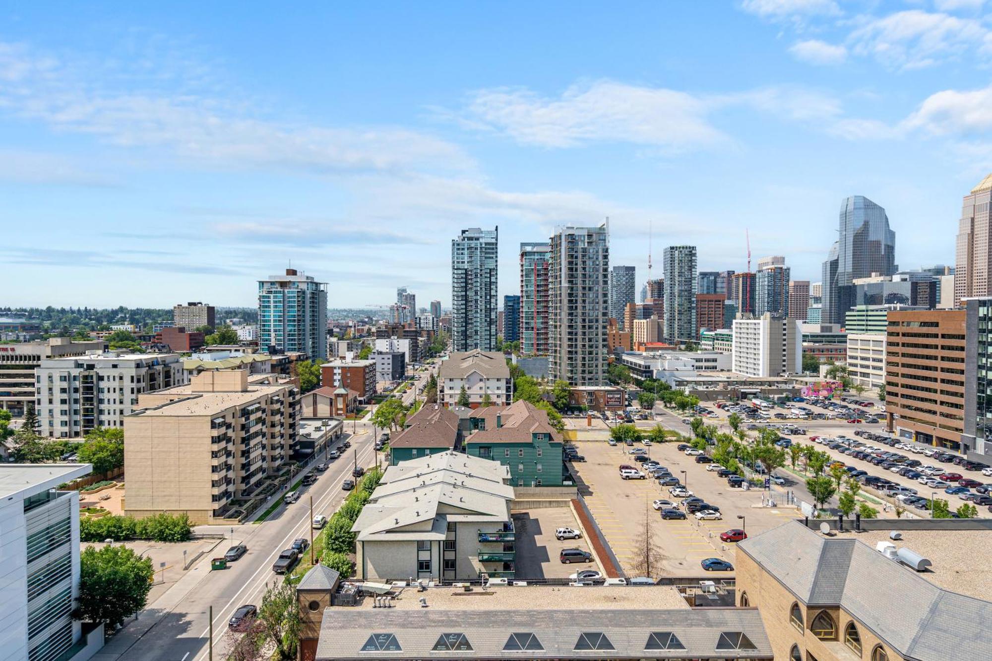 City Centre Retreat - 1Br Condo With Desk YYC Екстериор снимка